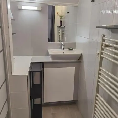 Maisonnette Entiere 2 Pieces, 30 Mn Roissy, 30 Mn Bregy