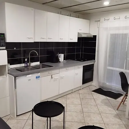 Maisonnette Entiere 2 Pieces, 30 Mn Roissy, 30 Mn Tatil Evi